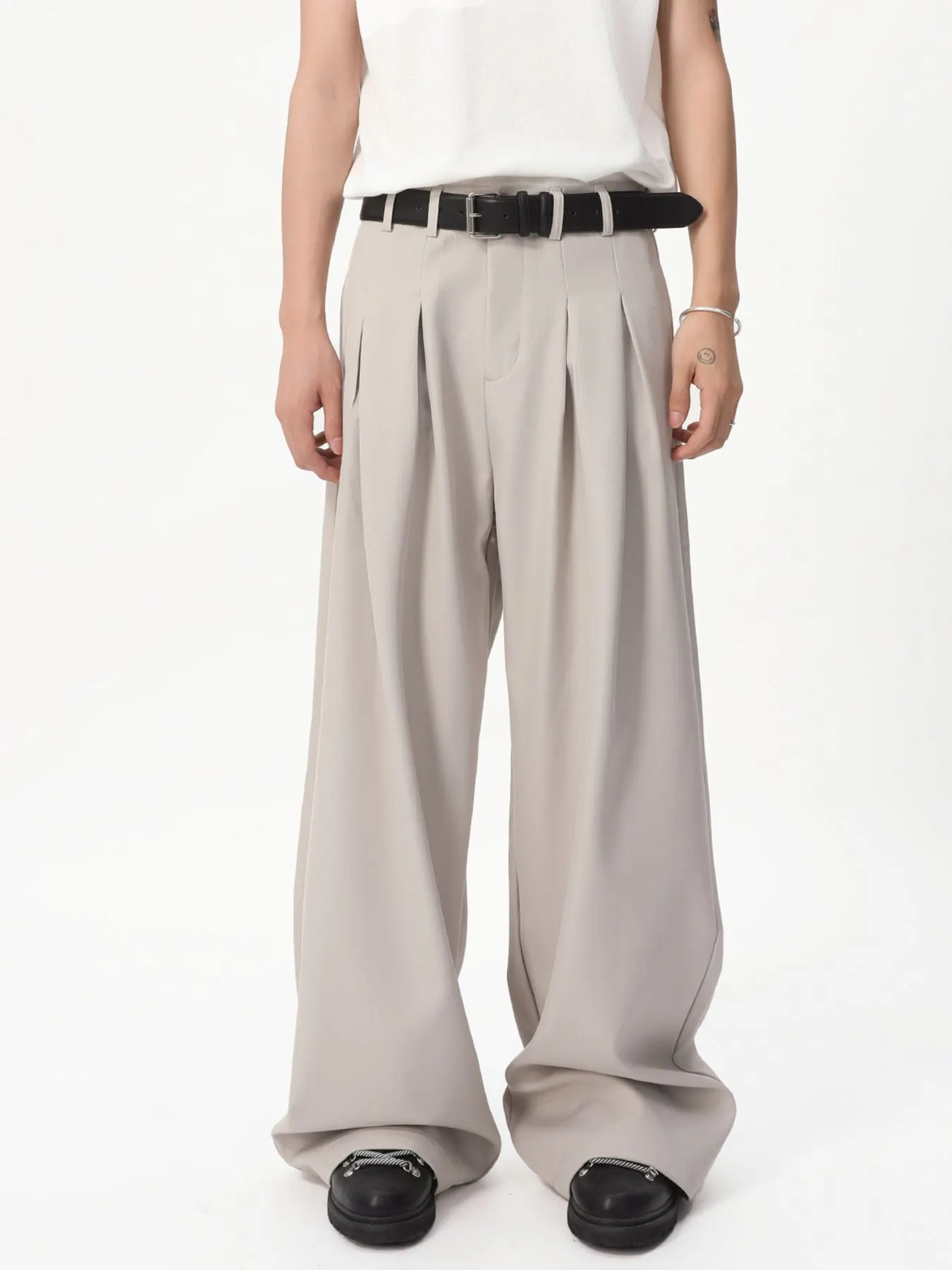 Men's High-Waisted Pleated Wide-Leg Pants